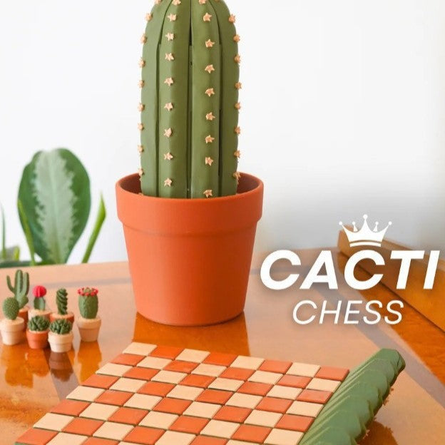 Roll-Up Cactus Chess Set